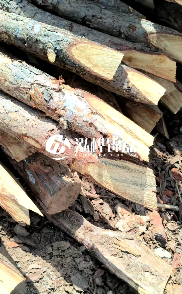 黃岡挖機打木樁專業(yè)施工-護坡木樁多少錢一根？