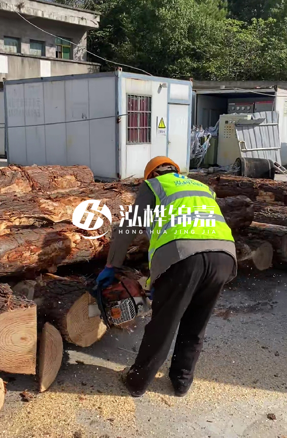 湖北有打樁木源頭工廠嗎？4米8公分松木樁多少錢一根？