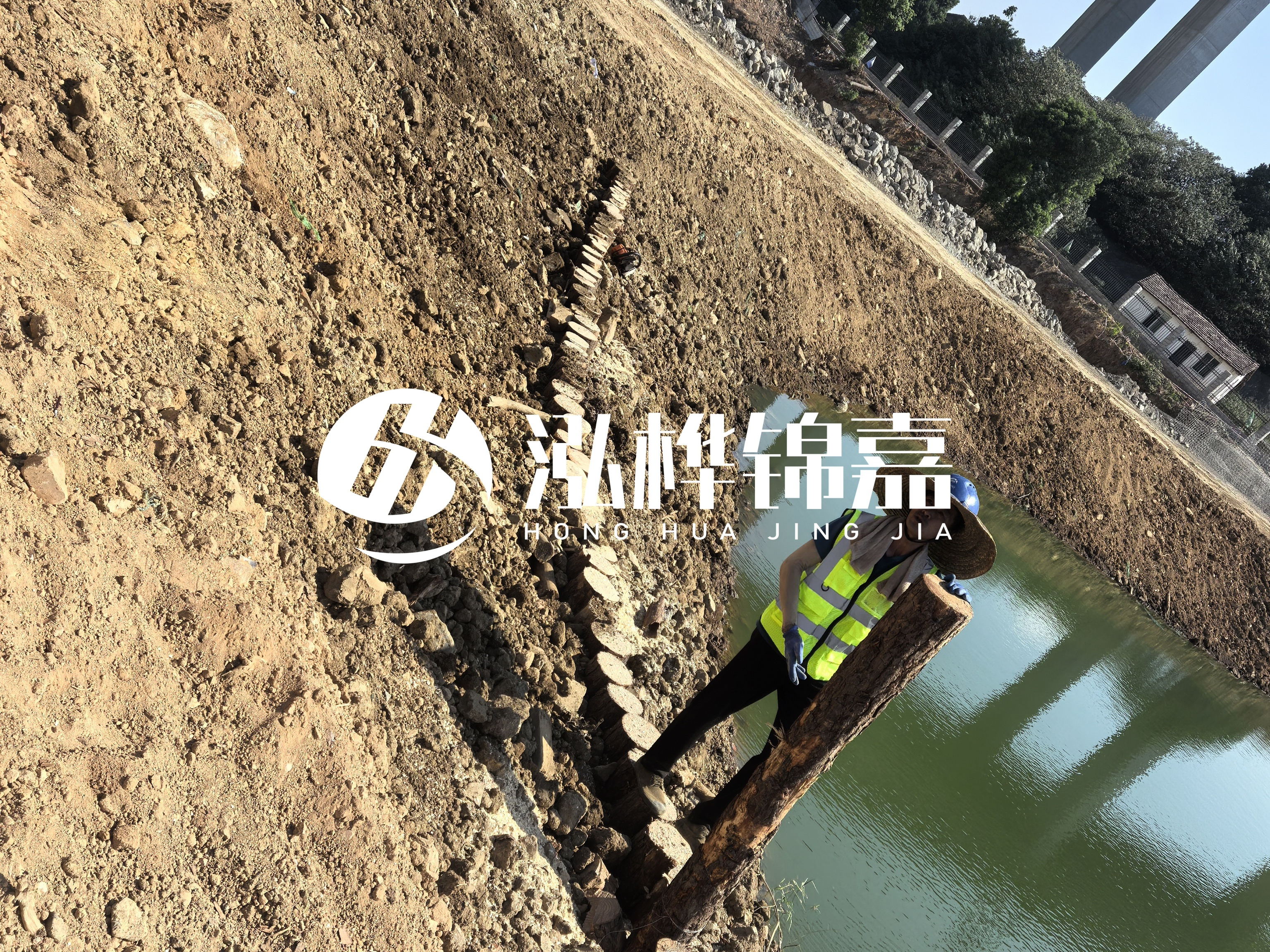 河邊打木樁有什么作用-河道打木樁可以保護(hù)河道周邊農(nóng)田？