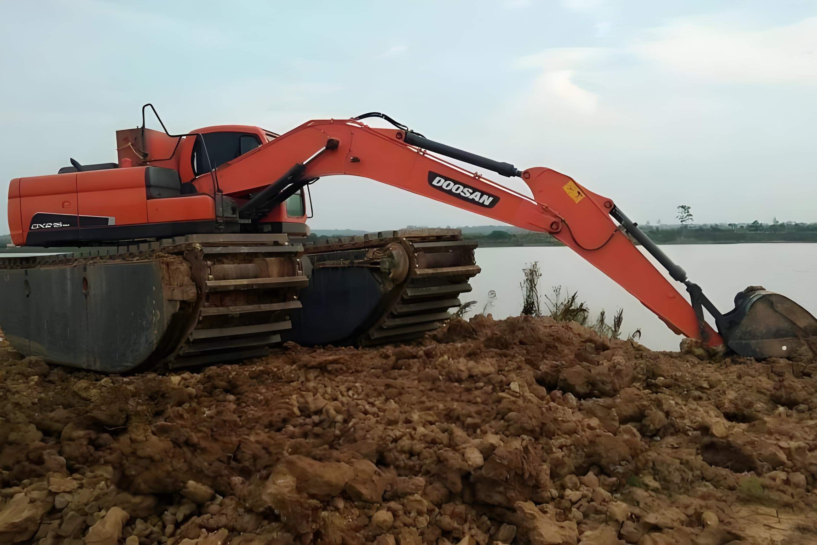 武漢水挖清淤團隊泓樺錦嘉-水庫清淤一立方米的價格是多少？?