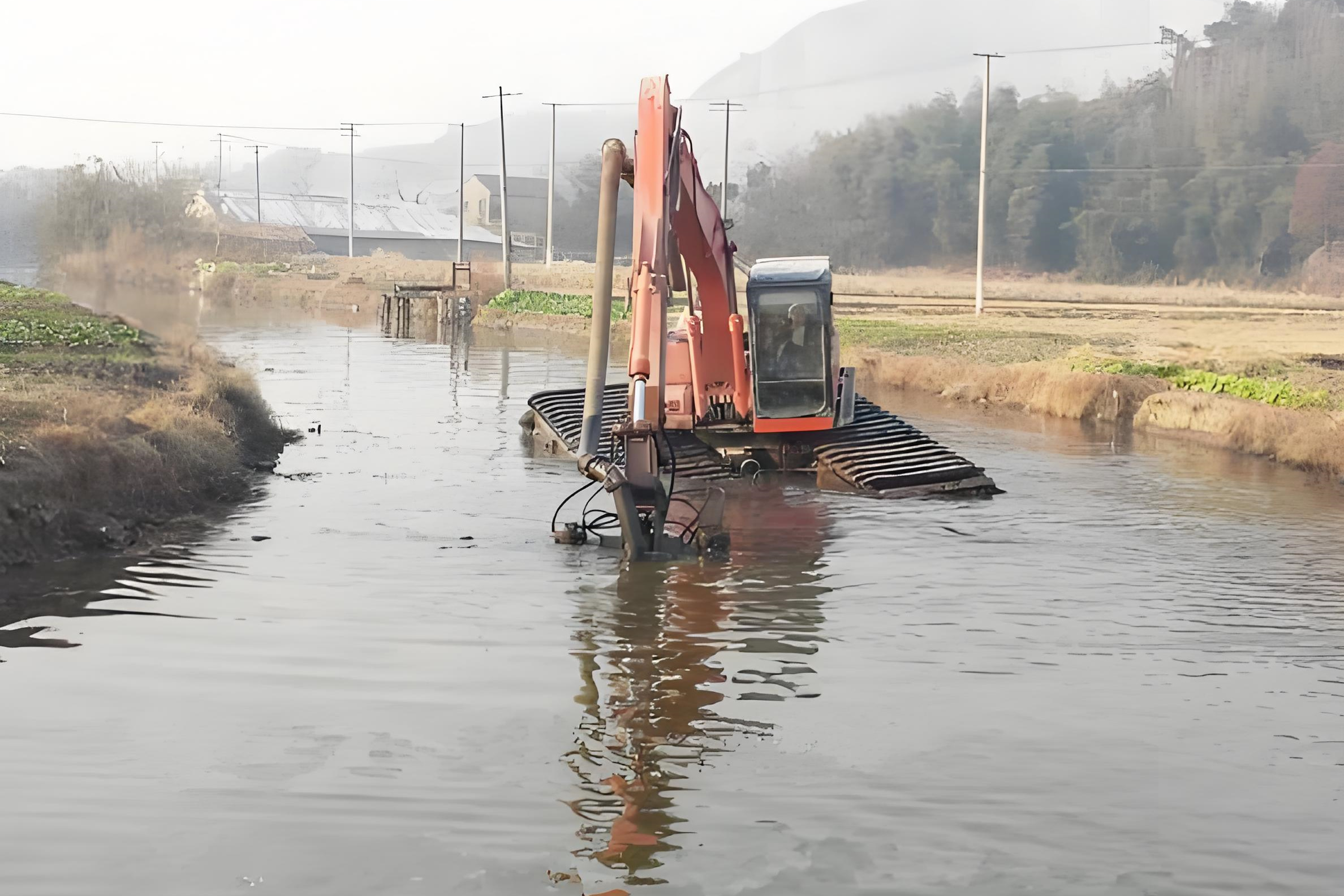 貴州遵義挖機清淤施工隊-鄉(xiāng)村溝渠清淤后如何防止再次淤積？