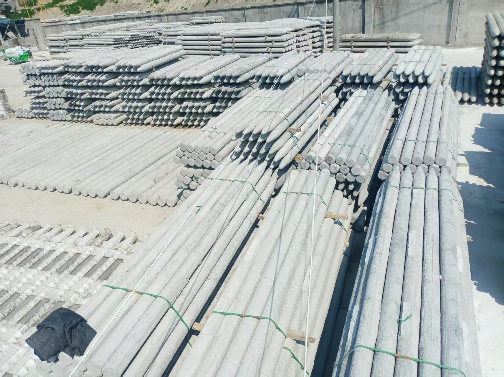 水泥樁廠家泓樺錦嘉 - 水泥樁和木樁哪個更經濟？?