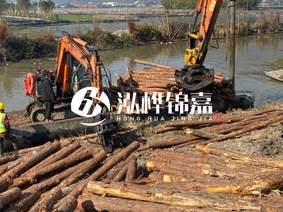 水泥仿木樁施工隊(duì)泓樺錦嘉 - 水泥樁打樁的單價(jià)是多少？